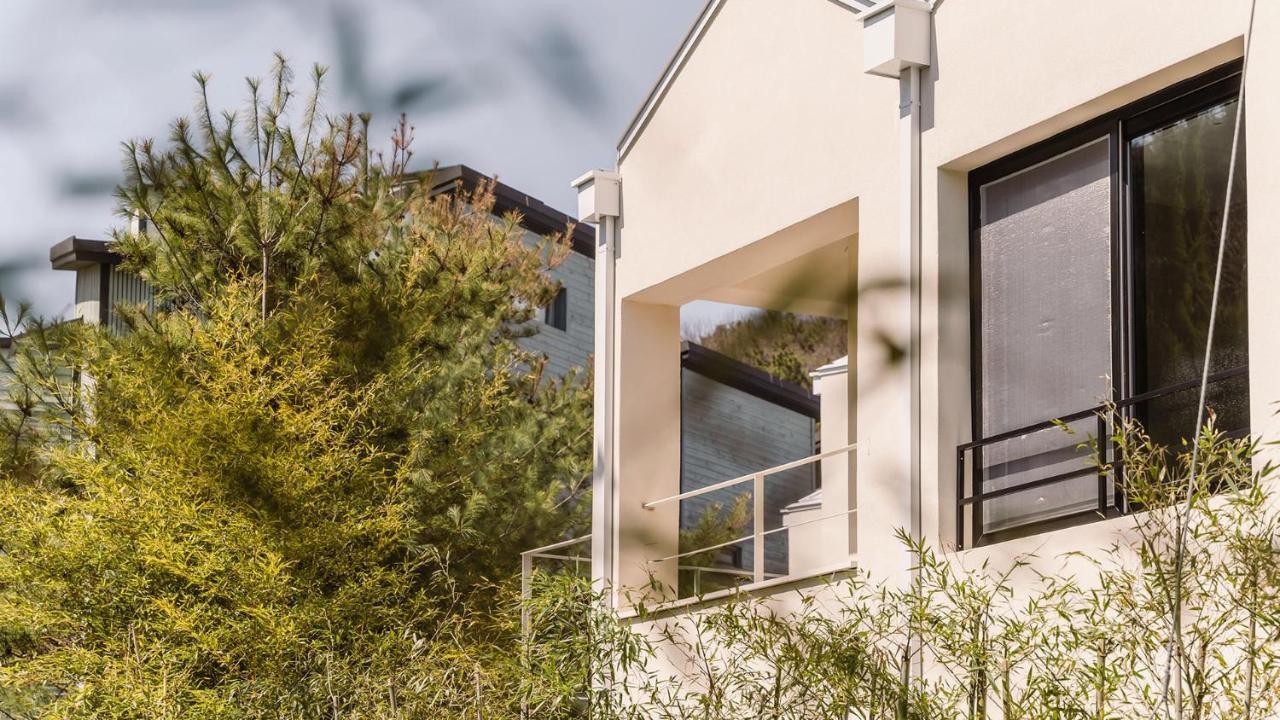 Albescent Poolvilla Гиеонгджу Екстериор снимка